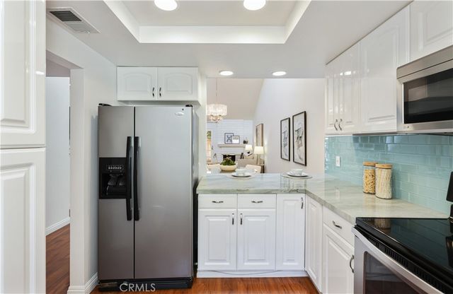 5282 Thorn Tree, Irvine, CA 92612