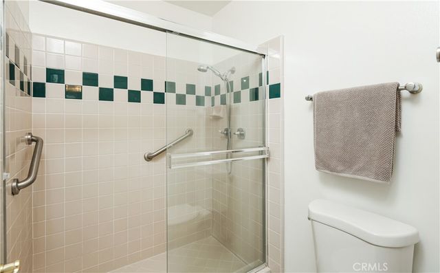 5282 Thorn Tree, Irvine, CA 92612