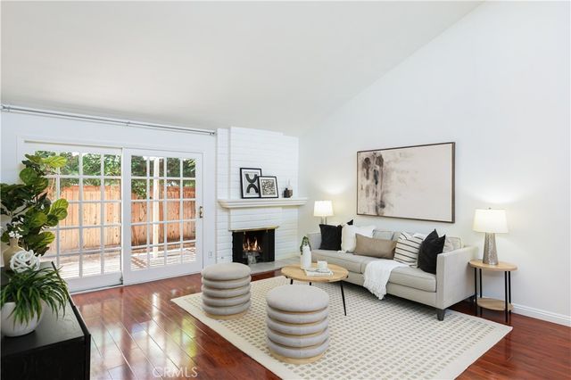 5282 Thorn Tree, Irvine, CA 92612