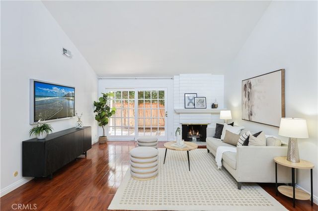 5282 Thorn Tree, Irvine, CA 92612