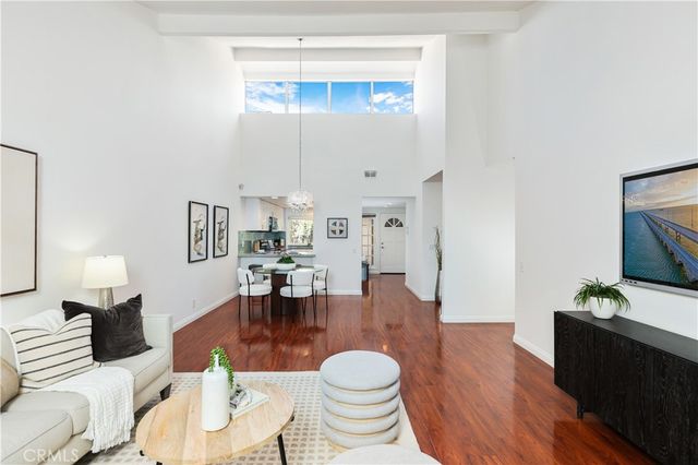5282 Thorn Tree, Irvine, CA 92612