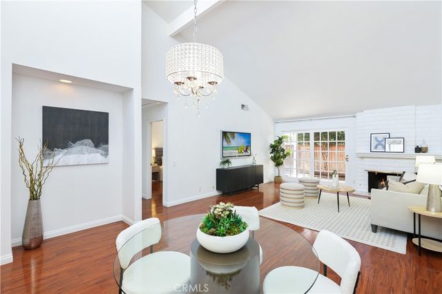 5282 Thorn Tree, Irvine, CA 92612
