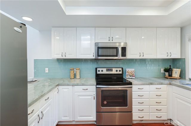 5282 Thorn Tree, Irvine, CA 92612
