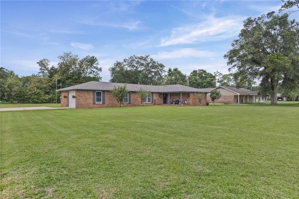 1011 Pine Street, Foley, AL 36535 — photo 2
