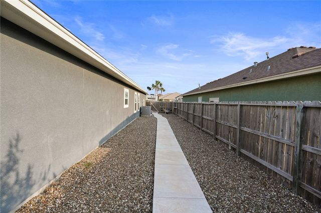 13950 Ketch St, Corpus Christi, TX 78418