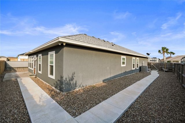13950 Ketch St, Corpus Christi, TX 78418