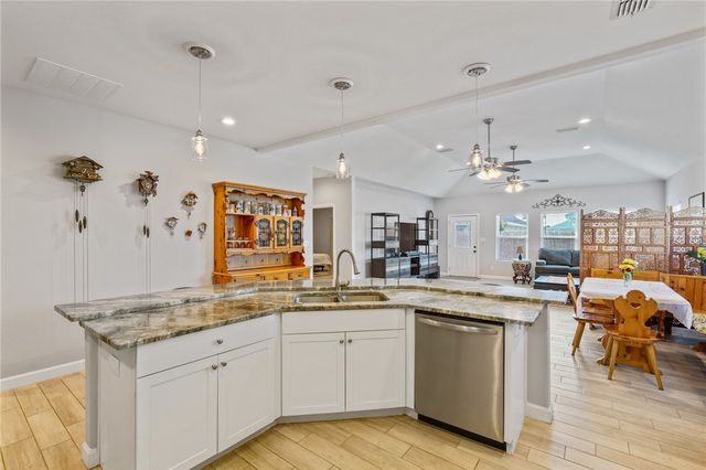 13950 Ketch St, Corpus Christi, TX 78418