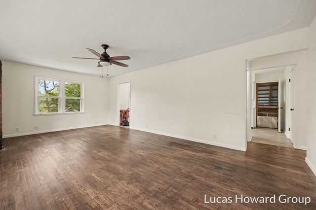 16597 152nd Avenue, Spring Lake, MI 49456