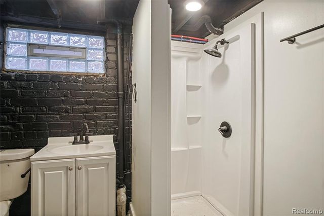 4134 Lakewood, Detroit, MI 48215