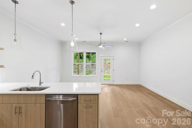 126 Collin Place 36, Asheville, NC 28804