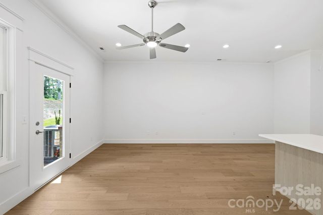 126 Collin Place 36, Asheville, NC 28804