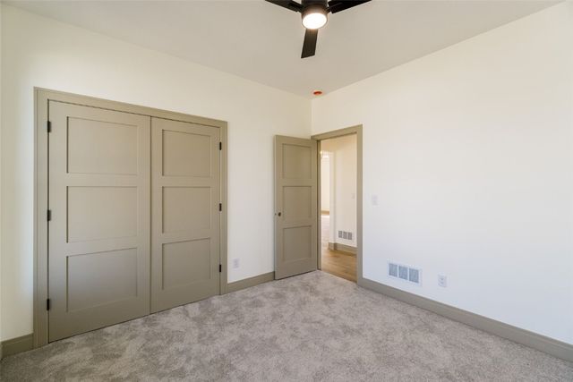 3199 Artesian Road, Marion, IA 52302