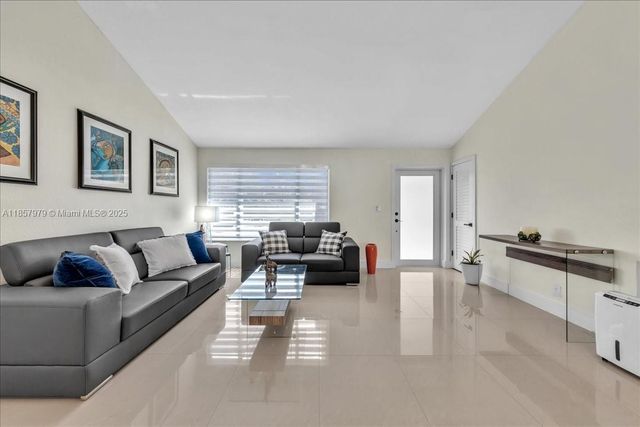 2191 NW 107th Ave, Sunrise, FL 33322