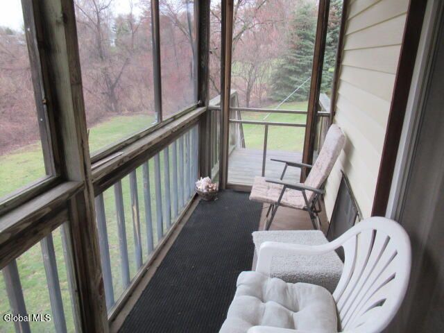 17 Holland Lane, Schodack, NY 12033