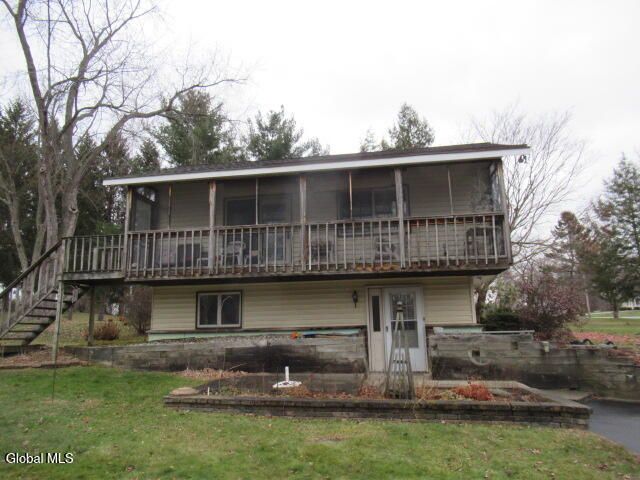 17 Holland Lane, Schodack, NY 12033