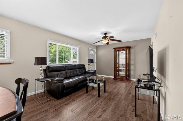 209 Freeman Drive, Mehlville, MO 63129
