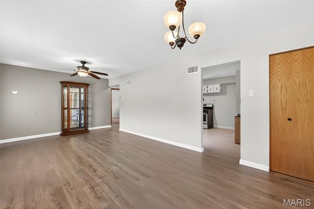209 Freeman Drive, Mehlville, MO 63129