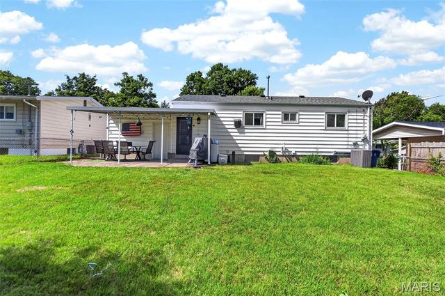 209 Freeman Drive, Mehlville, MO 63129