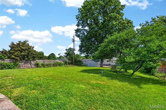 209 Freeman Drive, Mehlville, MO 63129