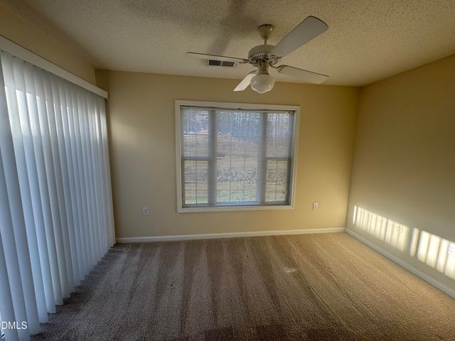 11331 Clubhaven Place 101, Raleigh, NC 27617