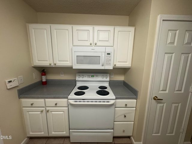 11331 Clubhaven Place 101, Raleigh, NC 27617