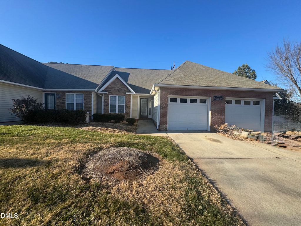 11331 Clubhaven Place 101, Raleigh, NC 27617