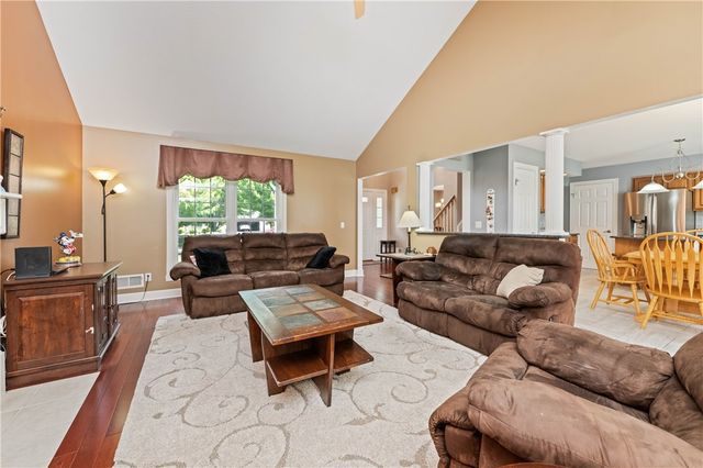 203 Torrey Pine Drive, Greece, NY 14612