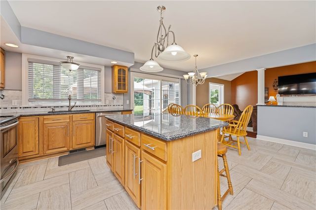 203 Torrey Pine Drive, Greece, NY 14612