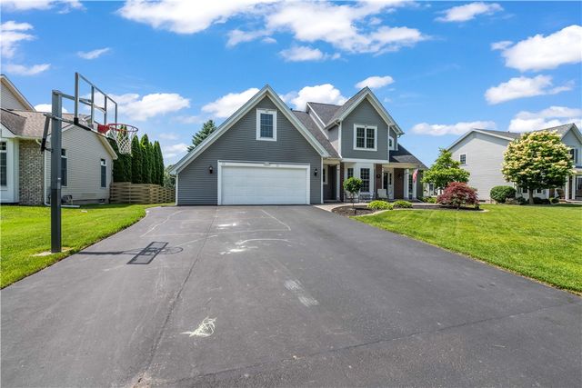 203 Torrey Pine Drive, Greece, NY 14612