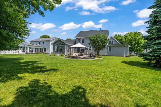 203 Torrey Pine Drive, Greece, NY 14612