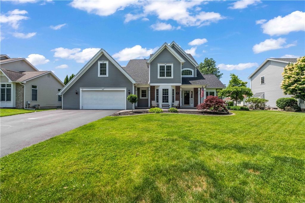 203 Torrey Pine Drive, Greece, NY 14612