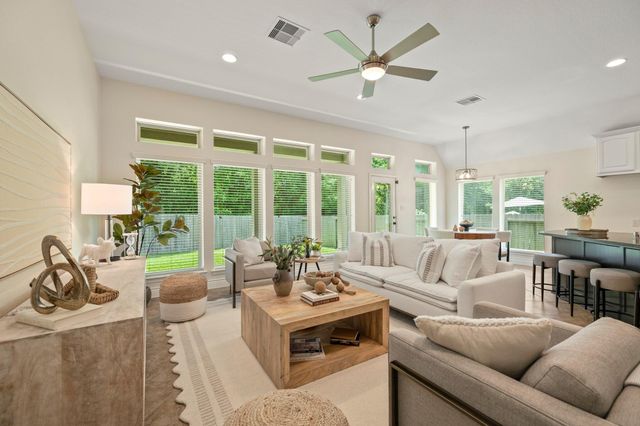 213 Forest Heights Lane, Montgomery, TX 77316