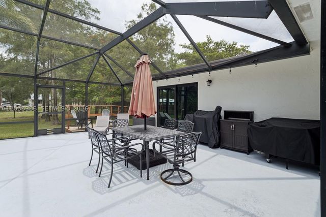 16282 E Downers Drive, Loxahatchee, FL 33470