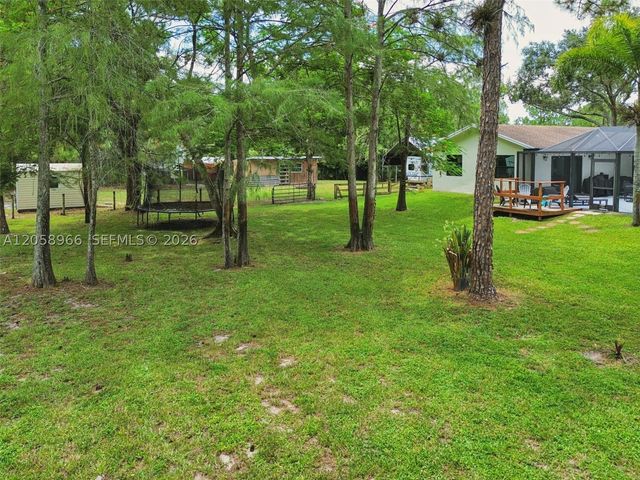 16282 E Downers Drive, Loxahatchee, FL 33470