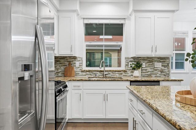 38940 Spicebush Place, Newark, CA 94560