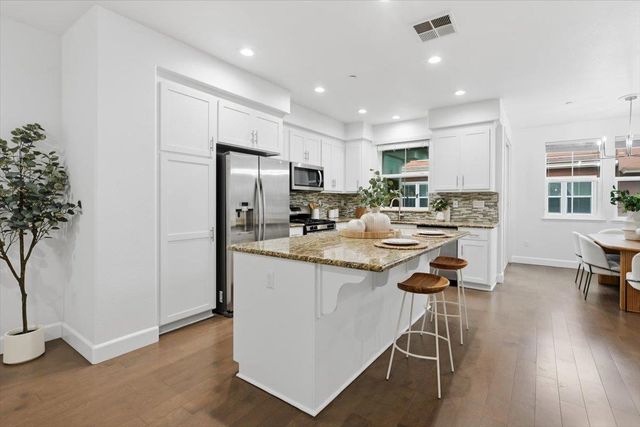 38940 Spicebush Place, Newark, CA 94560