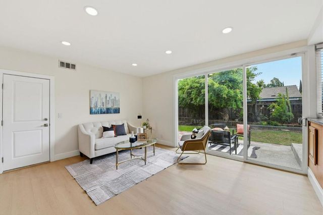 5369 Entrada Cedros, San Jose, CA 95123