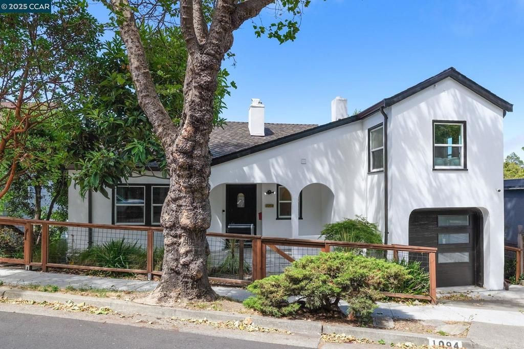 1094 Keith Ave, Berkeley, CA 94708
