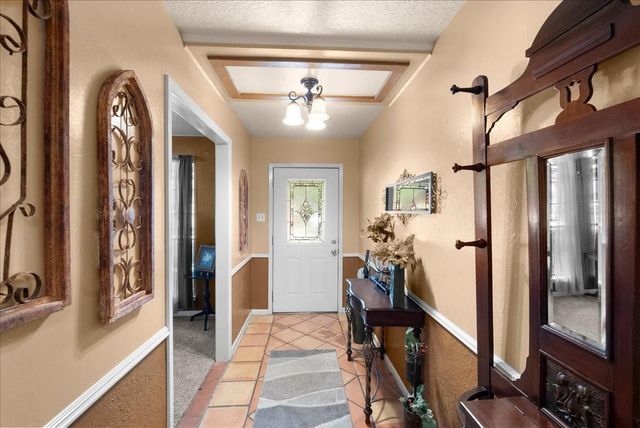 12615 Old River Drive, Mont Belvieu, TX 77523