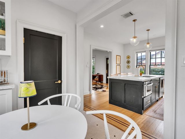 1216 Hawthorne, Houston, TX 77006