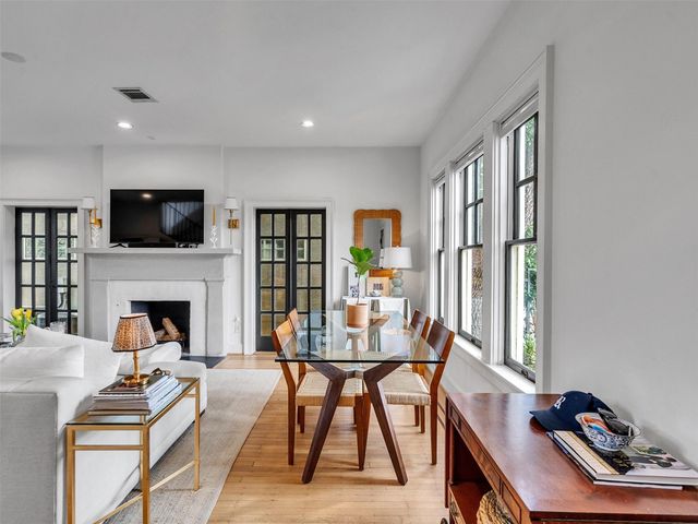 1216 Hawthorne, Houston, TX 77006