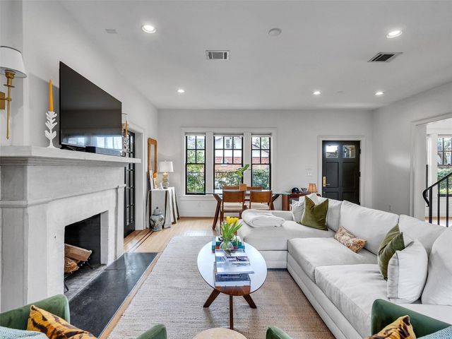 1216 Hawthorne, Houston, TX 77006