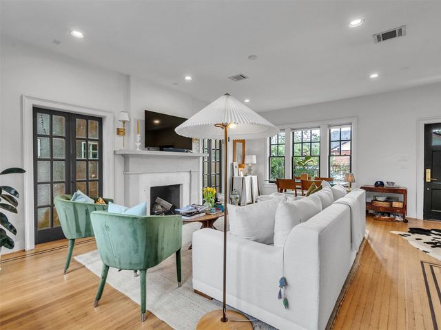 1216 Hawthorne, Houston, TX 77006