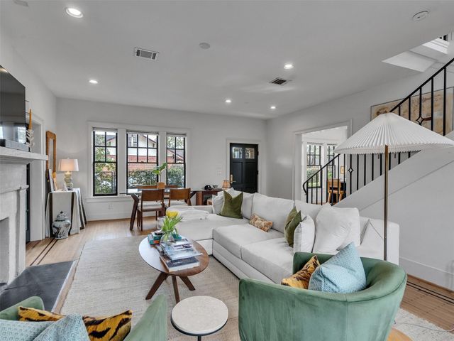 1216 Hawthorne, Houston, TX 77006