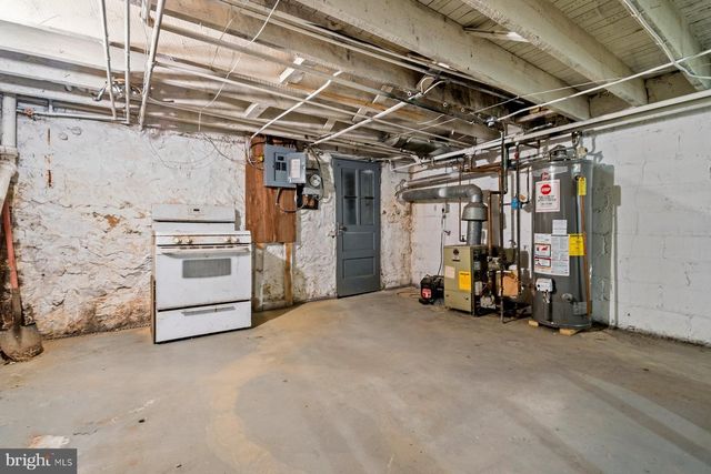 3314 PARKLAWN AVE, Baltimore, MD 21213