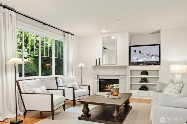 15542 NE 106th Way, Redmond, WA 98052