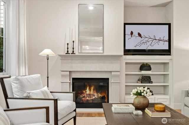 15542 NE 106th Way, Redmond, WA 98052