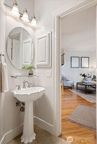 15542 NE 106th Way, Redmond, WA 98052