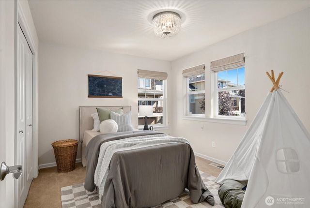 15542 NE 106th Way, Redmond, WA 98052