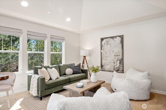 15542 NE 106th Way, Redmond, WA 98052